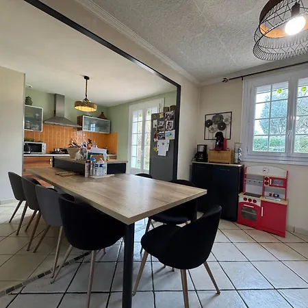 Hébergement de vacances Le Petit Brettois - 6 Pers - Parking - 24h Du Mans *